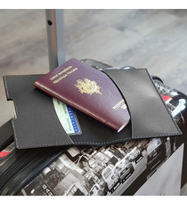 Porte-carte grise ou passeport publicitaire en simili-cuir Fabriqué en Europe