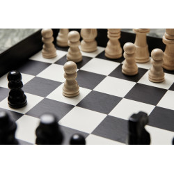 Jeu publicitaire d'échecs sur table à café VINGA