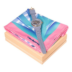 Parure publicitaire montre et foulard Cacharel
