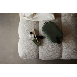 Trousse de toilette publicitaire Vinga en polyester recyclé RCS Marlow Trousse de toilette publicitaire Vinga en polyester recyclé RCS Marlow