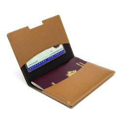 Porte-passeport publicitaire et carte grise et assurance en simili-cuir lisse fabriqué en Europe 13,5 x 9,6 x 0,6 cm Akashi Porte-passeport publicitaire et carte grise et assurance en simili-cuir lisse fabriqué en Europe 13,5 x 9,6 x 0,6 cm Akashi