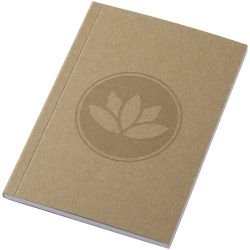 Carnet publicitaire A6 à couverture souple recyclée en kraft Novella Austen avec 50 feuilles Carnet publicitaire A6 à couverture souple recyclée en kraft Novella Austen avec 50 feuilles