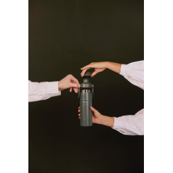 Bouteille publicitaire 600ml en acier recyclé RCS Baltimore Trek VINGA Bouteille publicitaire 600ml en acier recyclé RCS Baltimore Trek VINGA
