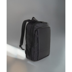 Sac publicitaire à dos ordinateur 15,6 extensible en rPET Aware™ Flexpack