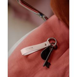 Porte-clés publicitaire Bibi en synderme cuir recyclé fabriqué France Porte-clés publicitaire Bibi en synderme cuir recyclé fabriqué France