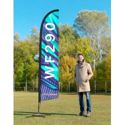Oriflamme personnalisée aile d’avion hauteur 290 cm