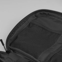 Trousse personnalisable organisatrice de voyage en nylon recyclé 1.5 L Trousse personnalisable organisatrice de voyage en nylon recyclé 1.5 L