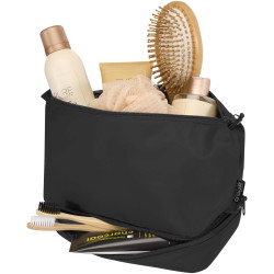 Sac publicitaire de toilette de voyage Trip Aware™ de 6 L en matériaux recyclés
