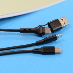 Câble publicitaire 4 en 1 recyclé 20W Akashi