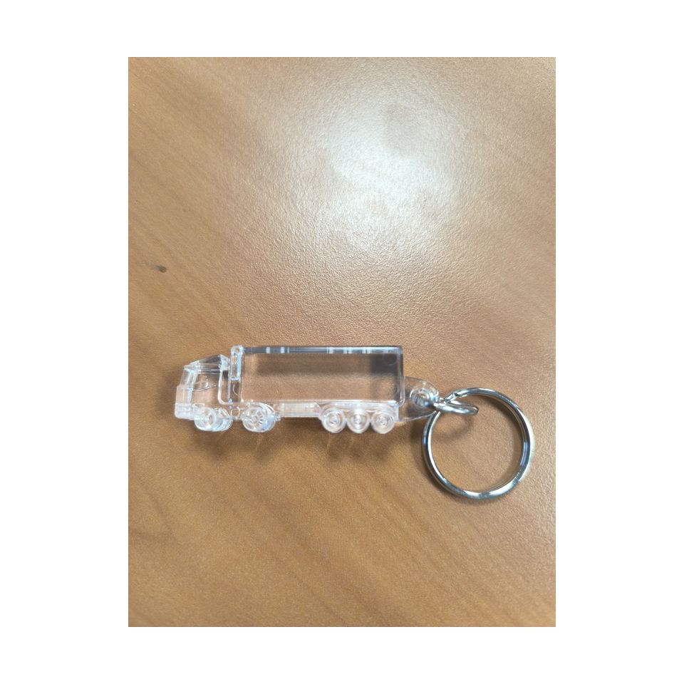 Porte-clé rigide en forme de camion en acrylique recyclé personnalisé fabriqué en Europe