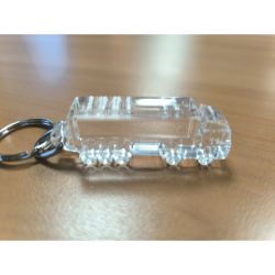 Porte-clé rigide en forme de camion en acrylique recyclé personnalisé fabriqué en Europe