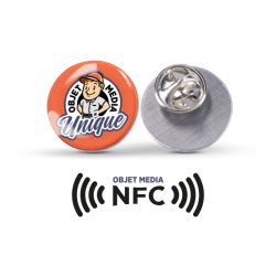 Pin’s personnalisé base en fer en quadri avec puce NFC