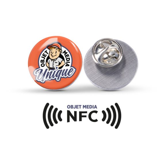 Pin’s personnalisé base en fer en quadri avec puce NFC