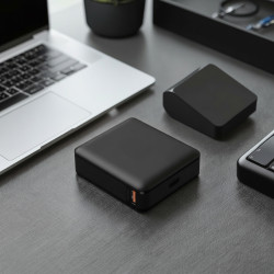 Batterie de secours personnalisée 22.5W charge rapide 10 000 mAh Akashi