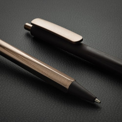 Stylo publicitaire à trois faces EDGE RCS
